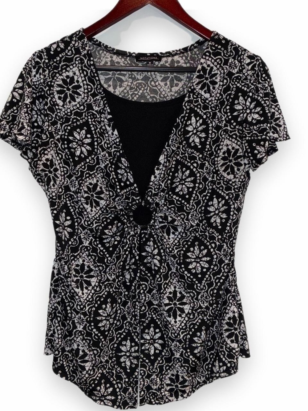 Notations Black & White Knot-Front Short Sleeve Top